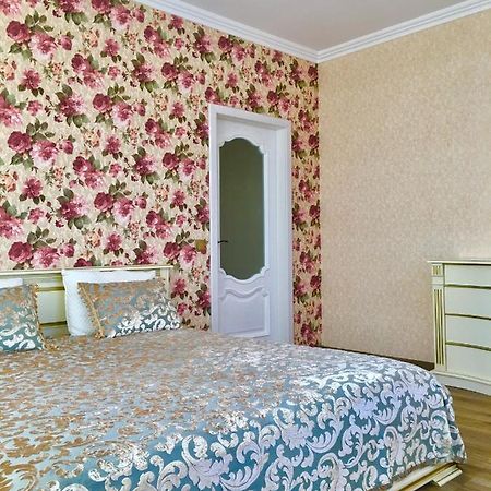 Люкс В Жмеринке Zhmerynka Exterior photo